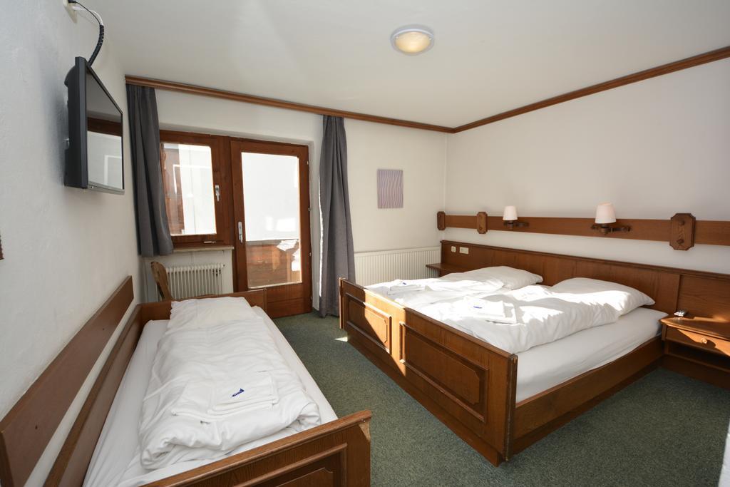 Haus Arnold by Châtel Reizen Sölden Zimmer foto